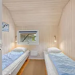 Holiday home Herma - 1km From The Sea By Interhome